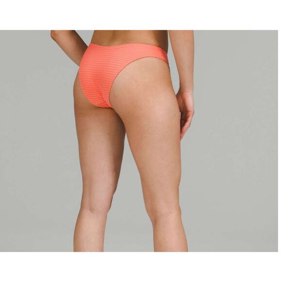 Lululemon Smocked Mid-Rise Skimpy-Fit Swim Bottom Size 8 NWT - Picture 2 of 3